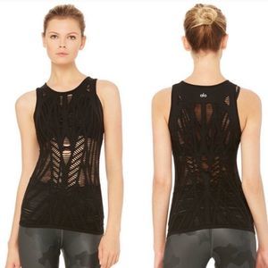 ALO Vixen Fitted Muscle Tank Top Lg